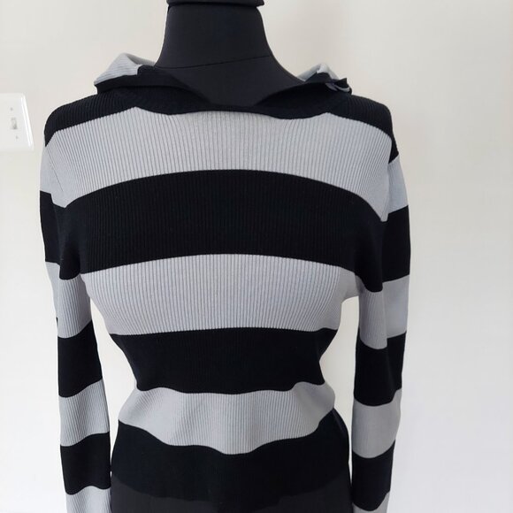 Stripped and hooded long sleeve Size L. 78% Silk, 20% Nylon, 2% Spandex - Picture 2 of 5